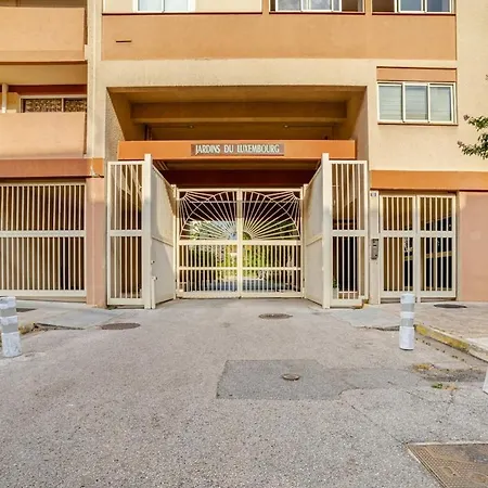 Lejlighed Calme, Clim, Patio Xxl, Piscine&parking