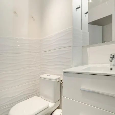 Calme, Clim, Patio Xxl, Piscine&parking Apartament *