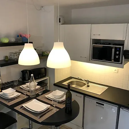 Dans Un écrin De Verdure Hyères