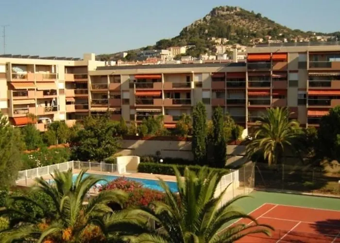 Calme, Clim, Patio Xxl, Piscine&parking Hyères