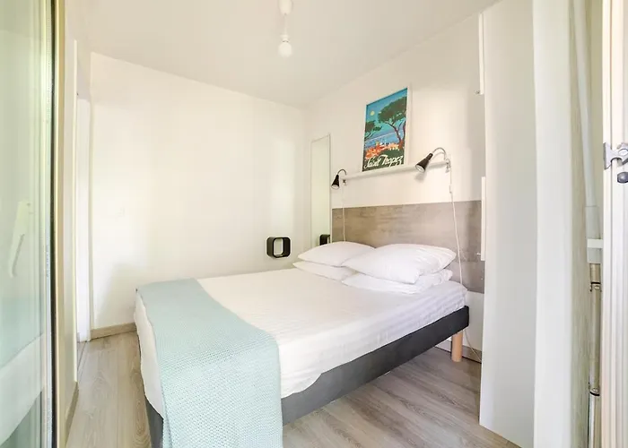 Lejlighed Calme, Clim, Patio Xxl, Piscine&parking *