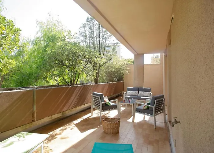 公寓 Calme, Clim, Patio Xxl, Piscine&parking 耶尔