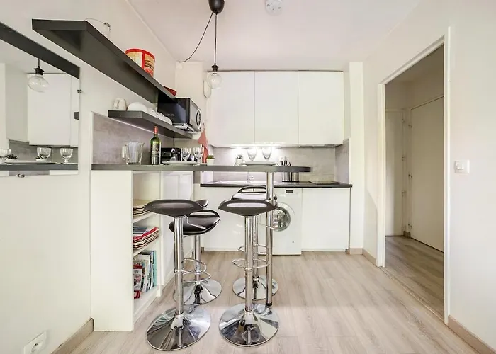 Lejlighed Calme, Clim, Patio Xxl, Piscine&parking *